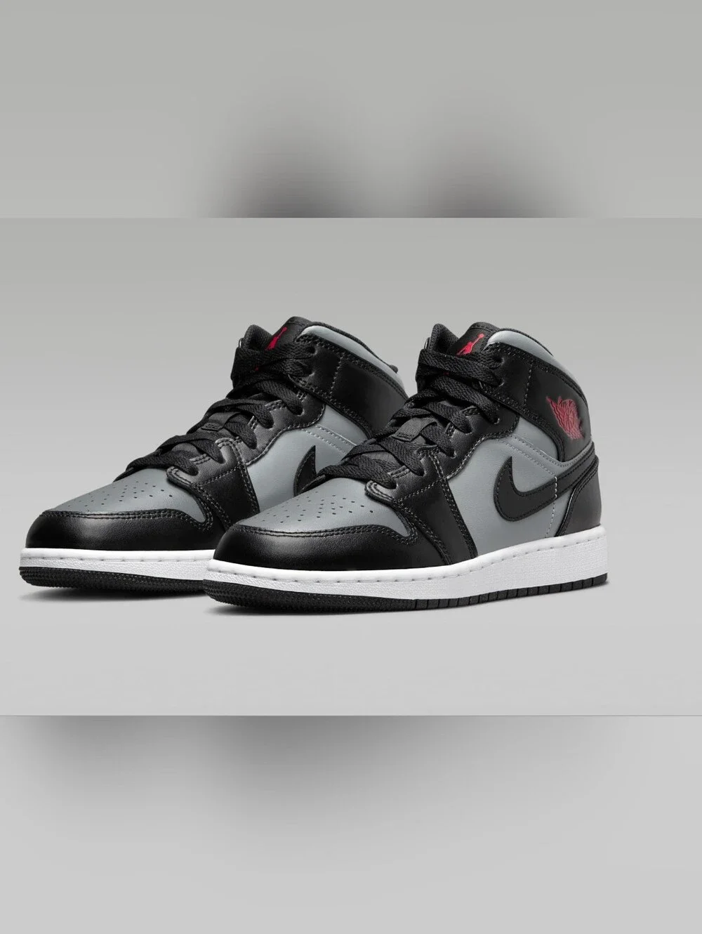 Air Jordan 1 Mid SE GS 'Shadow' Sneakers Size 4.5